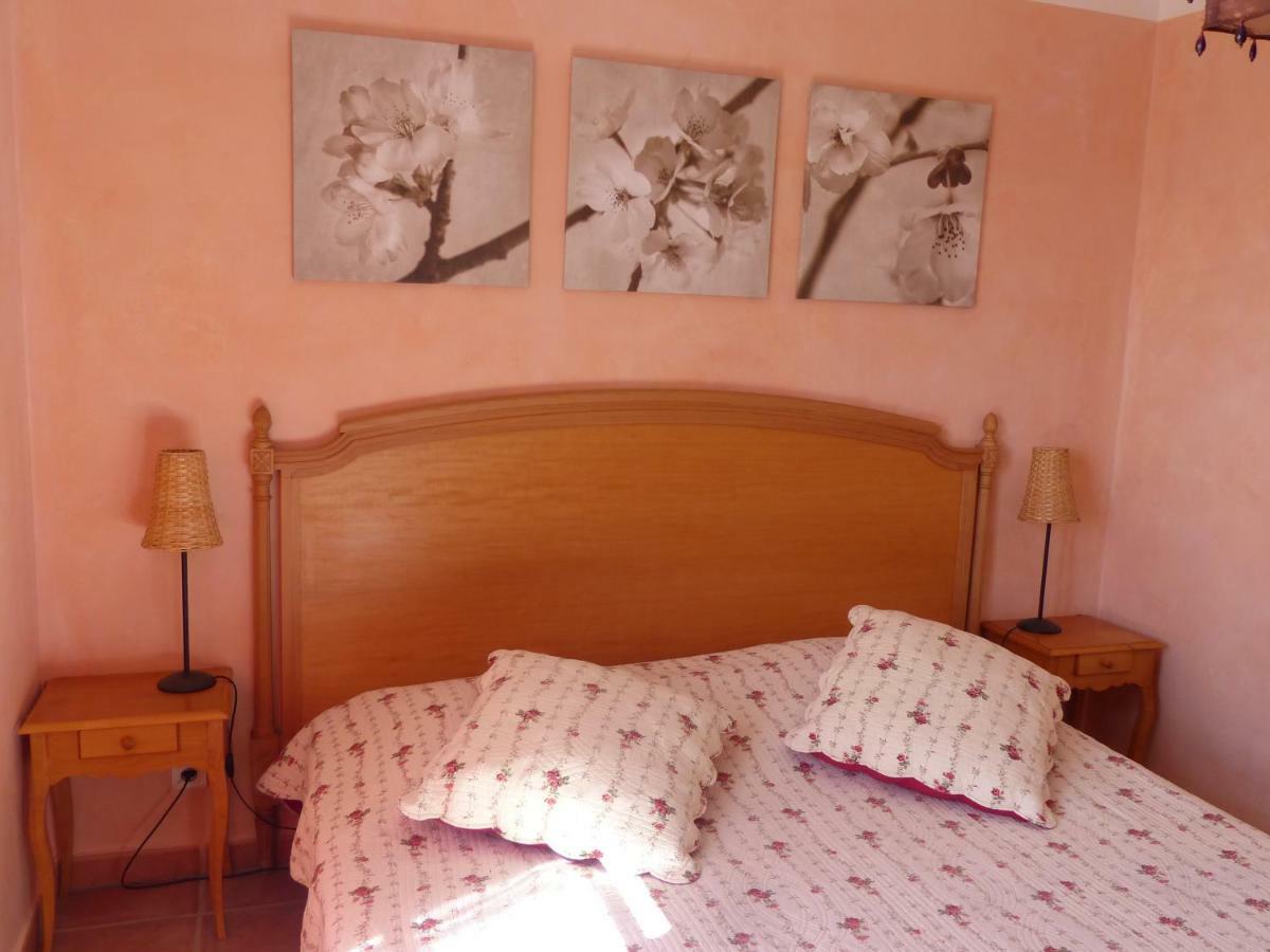 La Ferme Du Petit Segries Bed And Breakfast Moustiers-Sainte-Marie Exterior photo