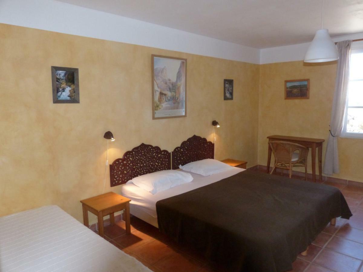 La Ferme Du Petit Segries Bed And Breakfast Moustiers-Sainte-Marie Exterior photo